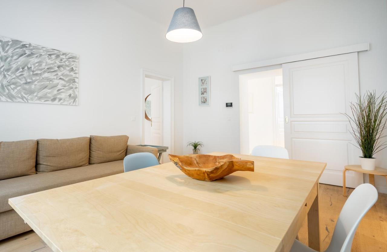 Cottageviertel - Stilvolles Apartment In Parknahe Вена Экстерьер фото